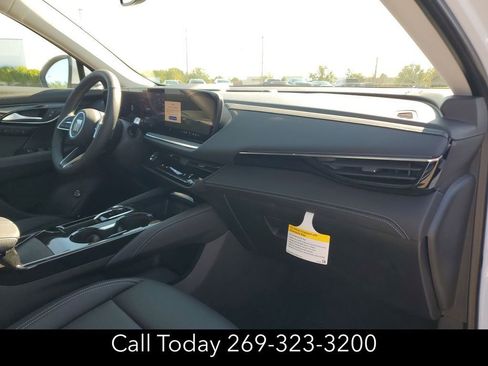 New 2025 Buick Envision Preferred image 29