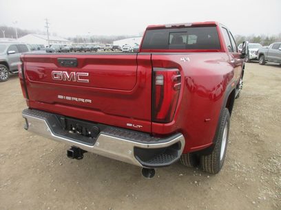 New 2026 GMC Sierra 3500 SLT w/ SLT Premium Package