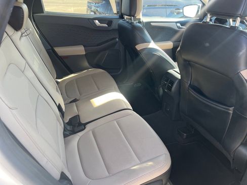 Used 2020 Ford Escape SEL image 8