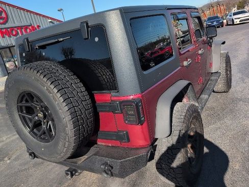 Used 2011 Jeep Wrangler Unlimited Sport image 8