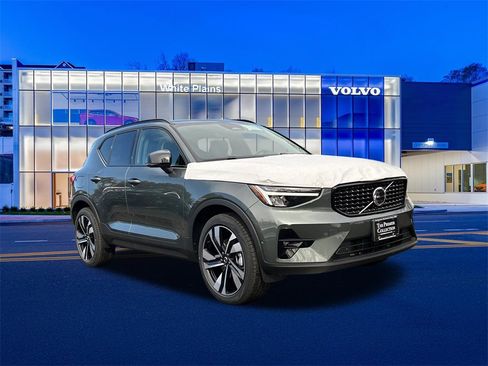 New 2026 Volvo XC40 B5 Plus w/ Protection Package Premier image 1