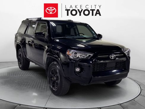 Used 2024 Toyota 4Runner SR5 image 10