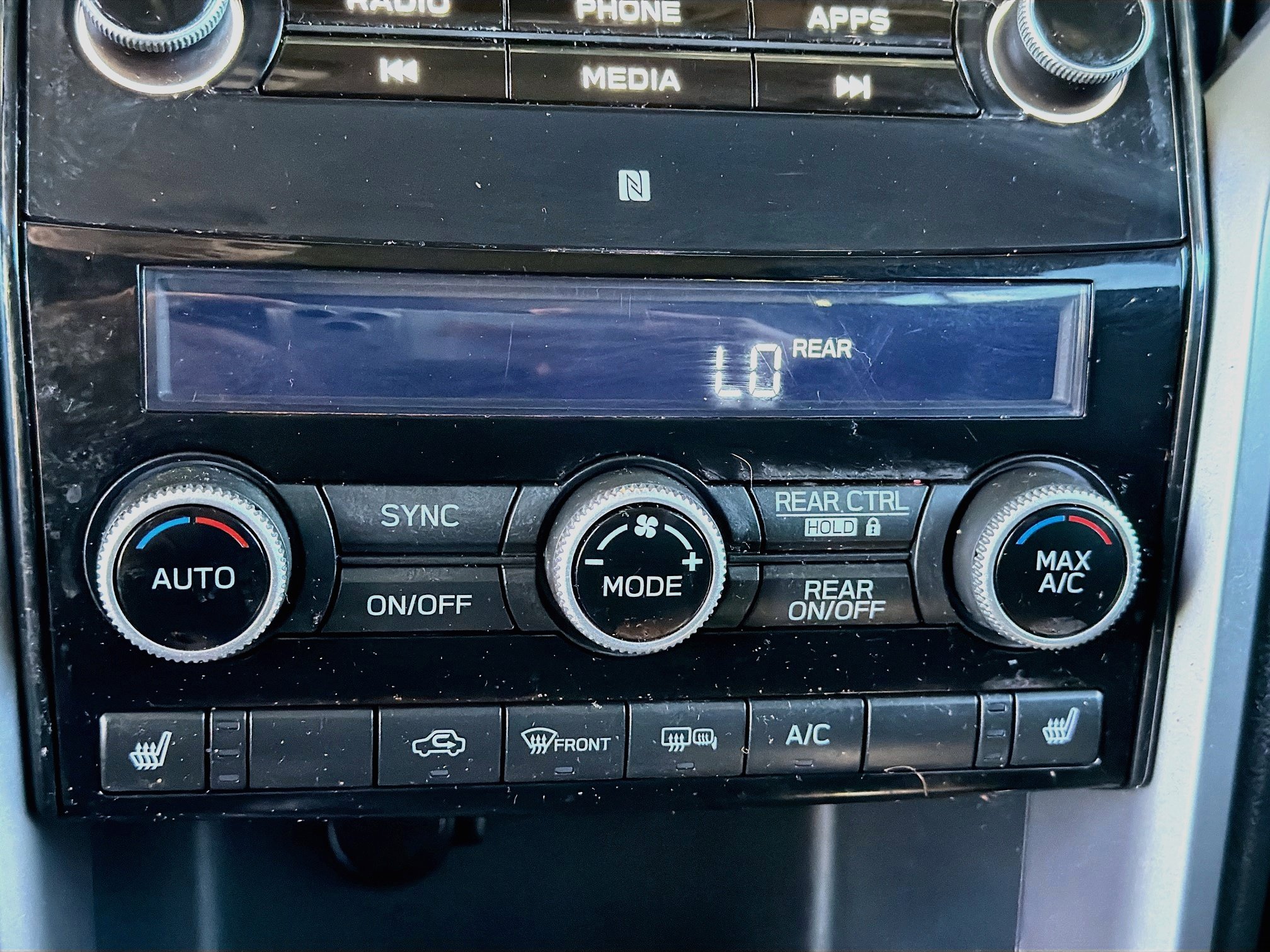 Used 2020 Subaru Ascent Limited AWD/4WD image 23