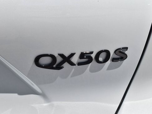 Used 2024 INFINITI QX50 Sport FWD image 9