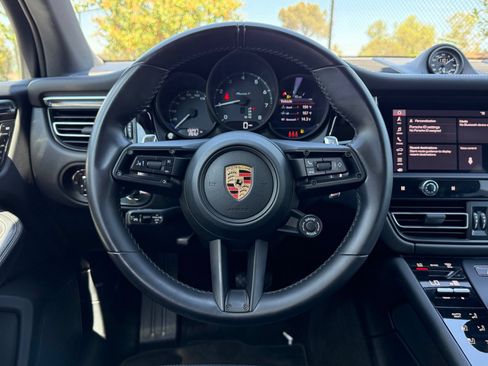 Certified 2023 Porsche Macan Turbo AWD/4WD image 17
