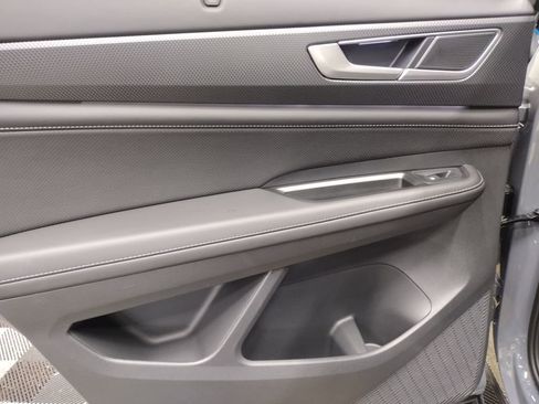 New 2026 Volkswagen Atlas Cross Sport SEL R-Line image 24