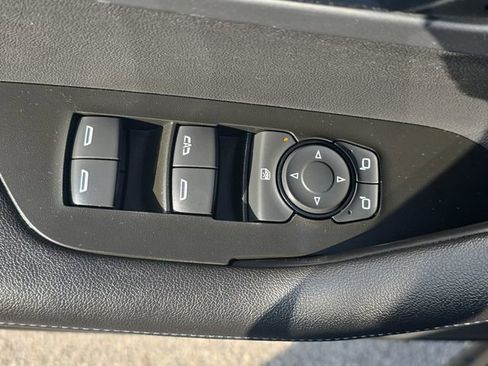 Used 2020 Chevrolet Blazer LT image 28