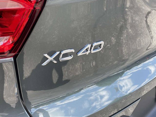 New 2026 Volvo XC40 B5 Core w/ Protection Package Premier AWD/4WD image 8