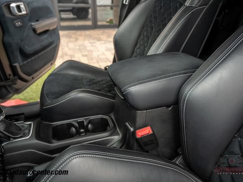 Used 2019 Jeep Wrangler Unlimited Sport S AWD/4WD image 22
