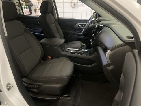 Used 2019 Chevrolet Traverse LS AWD/4WD image 19