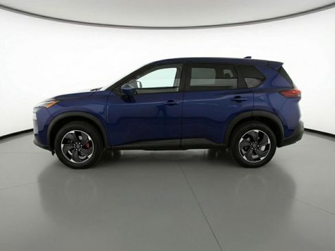 Used 2025 Nissan Rogue SV image 5