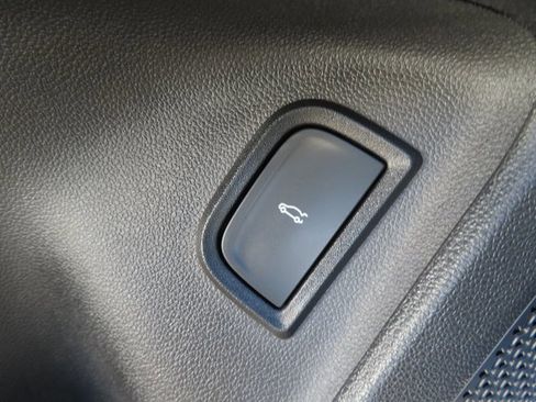 Used 2025 Chevrolet Blazer EV RS image 12