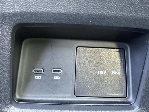 Certified 2024 Volkswagen Atlas SEL Premium R-Line image 14