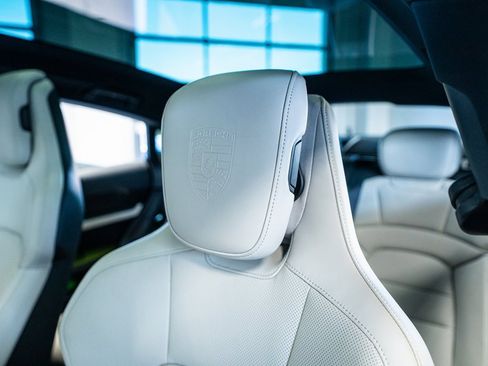 Used 2021 Porsche Taycan 4S image 38