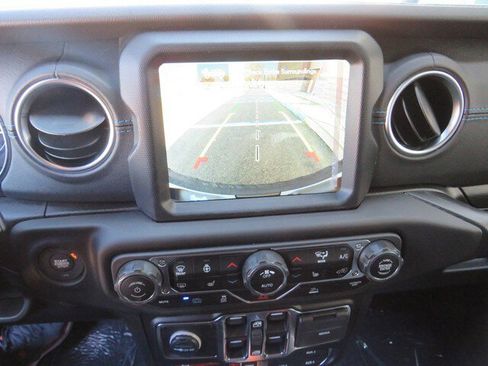 New 2023 Jeep Wrangler Unlimited Rubicon 4xe w/ Steel Bumper Group AWD/4WD image 23