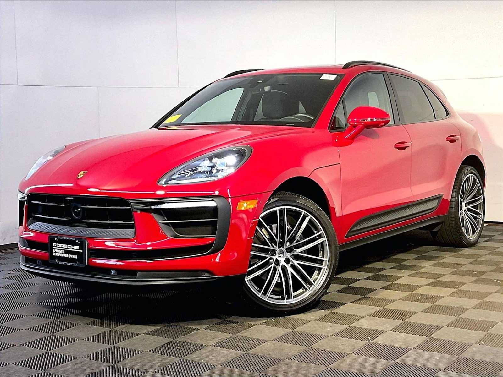 Used 2023 Porsche Macan AWD/4WD image 1