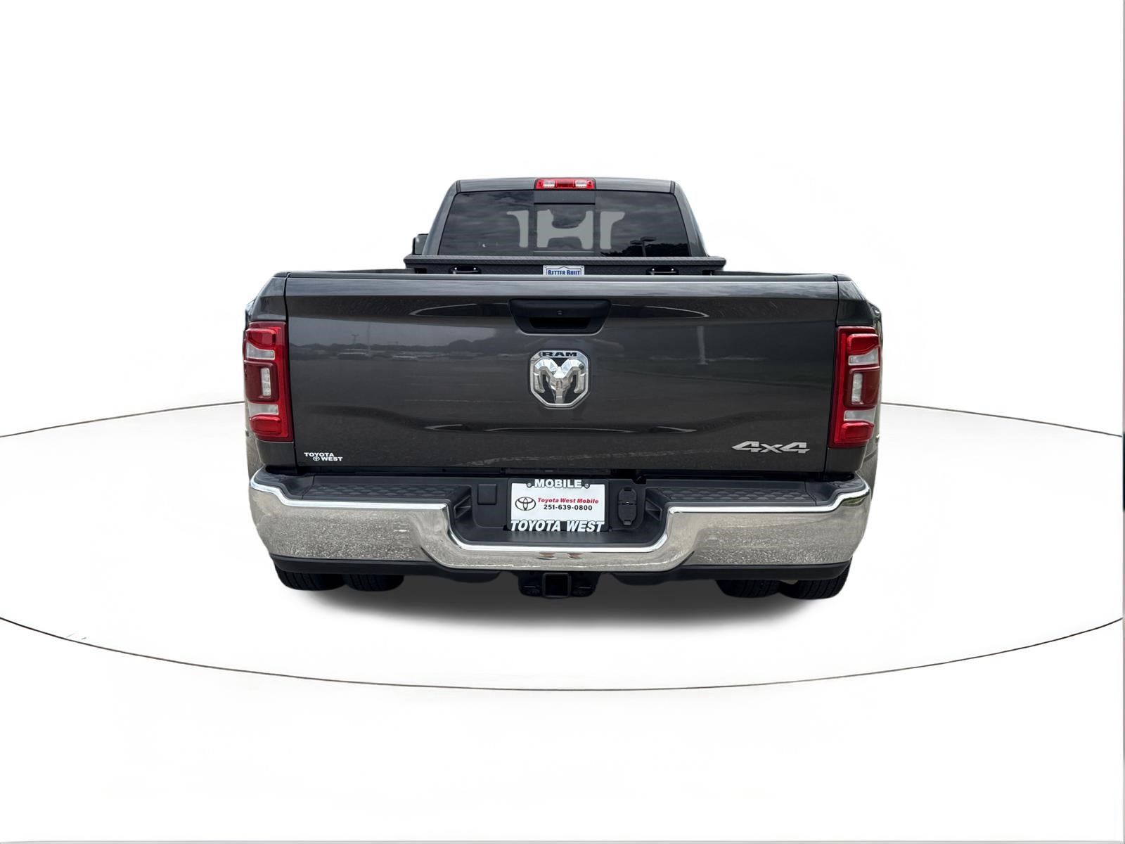 Used 2024 RAM 3500 Tradesman w/ Safety Group AWD/4WD image 4