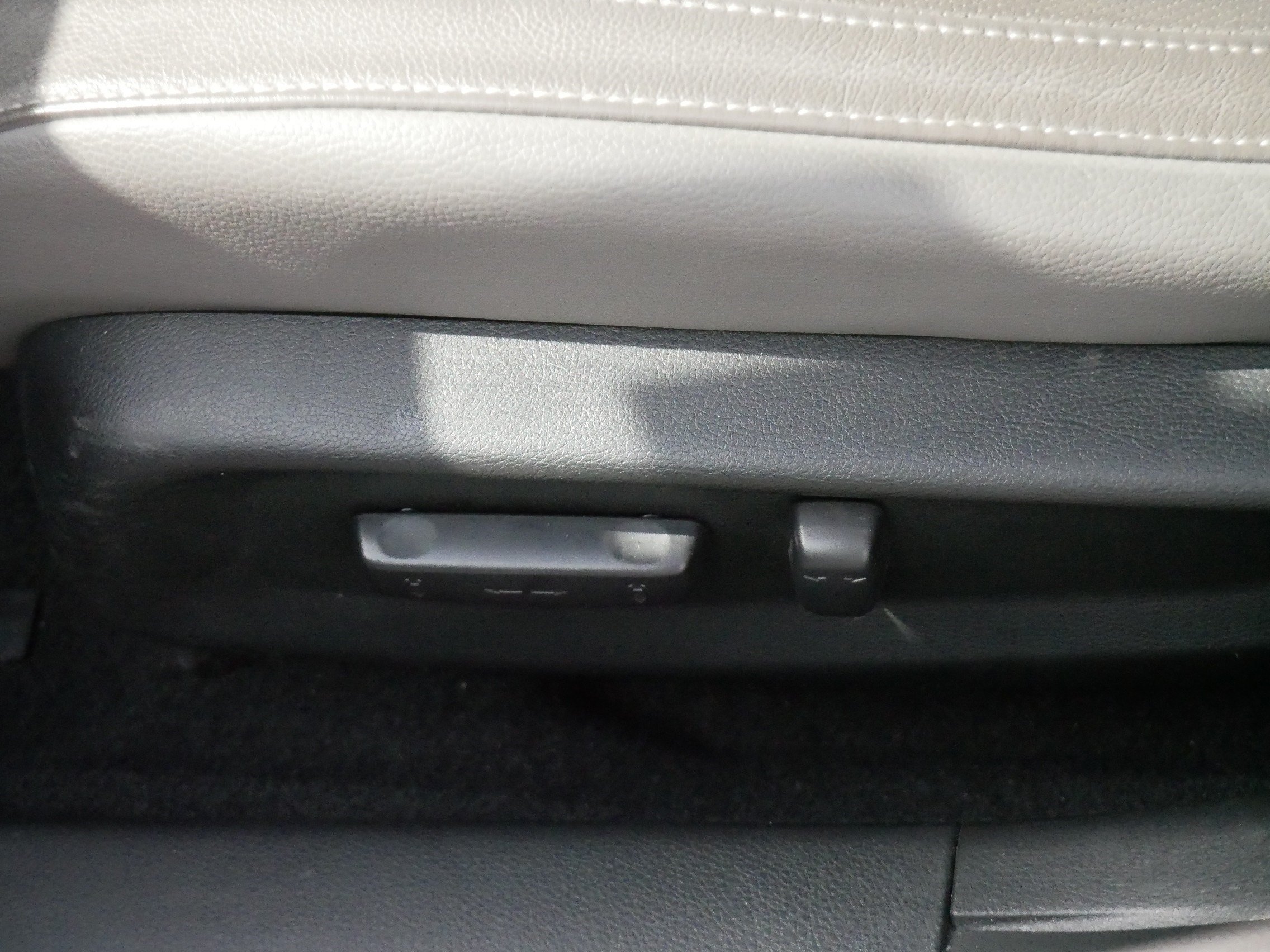 Used 2021 Honda Civic EX-L image 17
