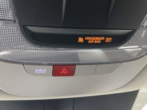 New 2026 Kia Sorento S FWD image 31