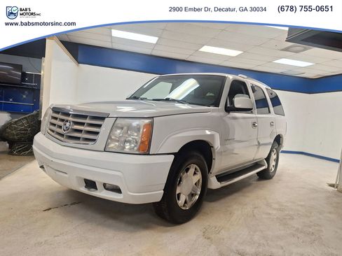 Used 2002 Cadillac Escalade AWD image 4
