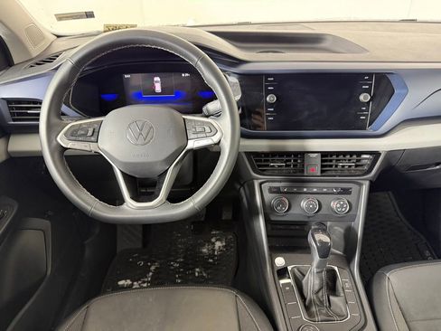 Used 2022 Volkswagen Taos SE image 10
