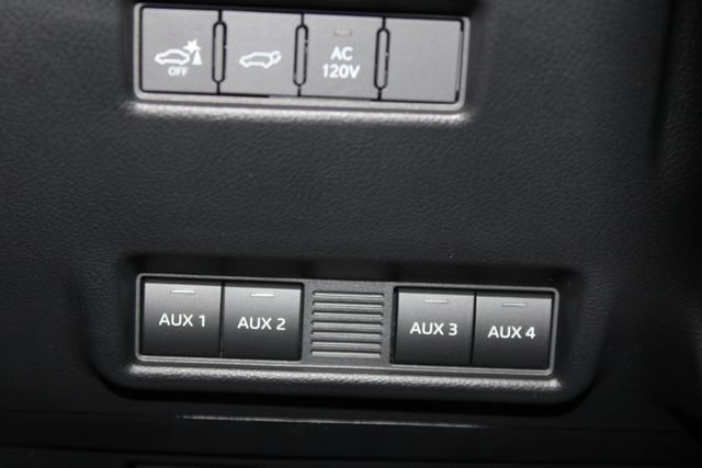 Used 2025 Lexus GX 550 AWD/4WD image 35