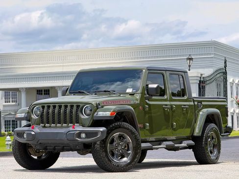 Used 2021 Jeep Gladiator Rubicon w/ Trailer Tow Package AWD/4WD image 1