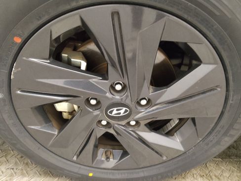Used 2023 Hyundai Elantra SEL FWD image 31