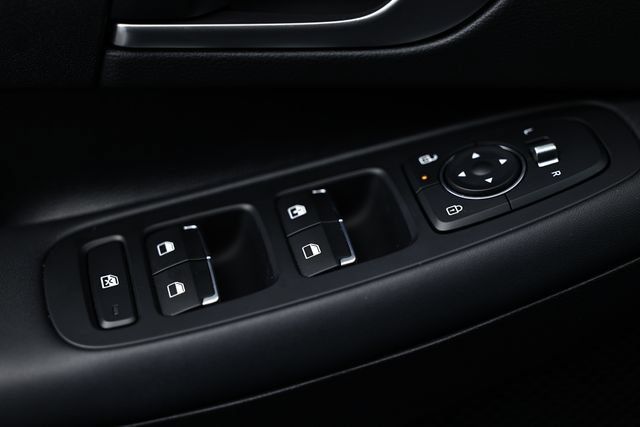 Certified 2025 Hyundai Sonata SE FWD image 16