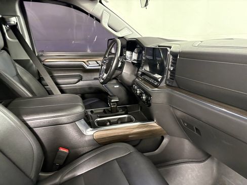 Used 2024 Chevrolet Silverado 1500 LT Trail Boss w/ LT Trail Boss Premium Package image 14