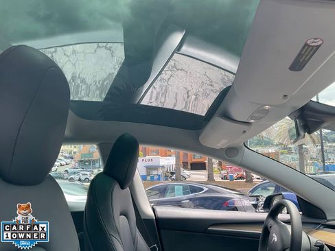 Used 2022 Tesla Model 3 Long Range AWD/4WD image 69
