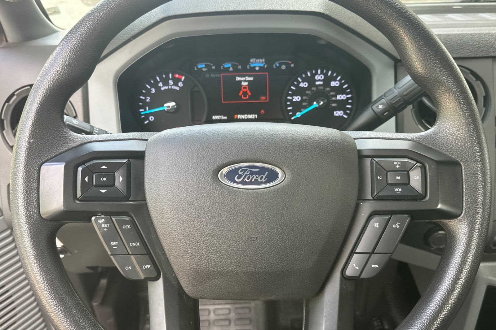 Used 2025 Ford F650 2WD Regular Cab Super Duty image 21