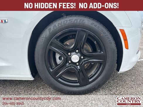 Used 2023 Chevrolet Camaro LT RWD image 19