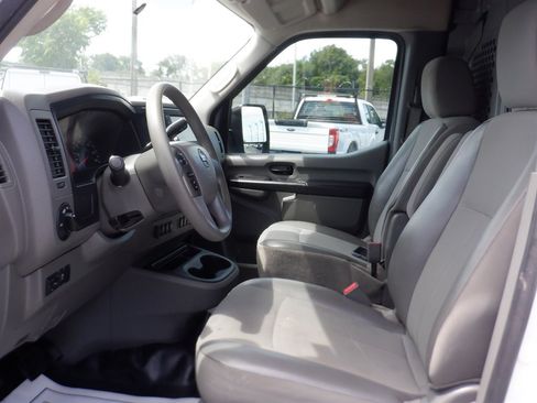 Used 2020 Nissan NV 2500 S RWD image 12