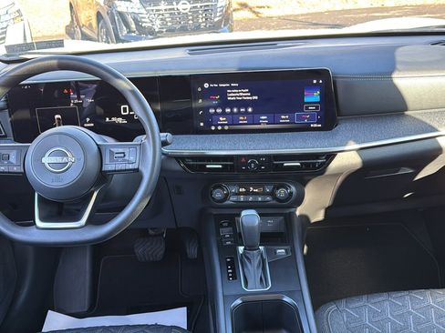 Certified 2026 Nissan Kicks SV w/ SV Premium Package image 5