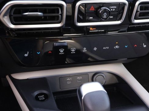 New 2026 Nissan Sentra SL w/ Floor Mat Package image 19