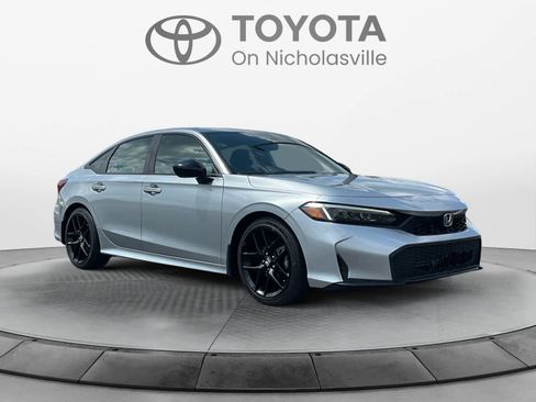 Used 2025 Honda Civic Sport image 7