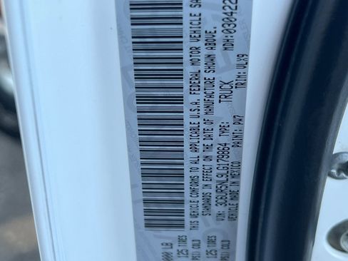 Used 2020 RAM 2500 Laramie image 30