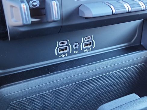 New 2026 RAM 2500 Big Horn AWD/4WD image 22