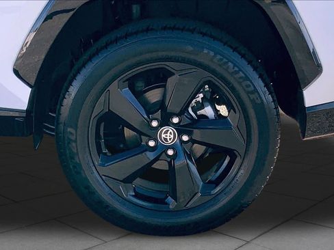 Used 2020 Toyota RAV4 XSE w/ XSE Grade Weather Package AWD/4WD image 11