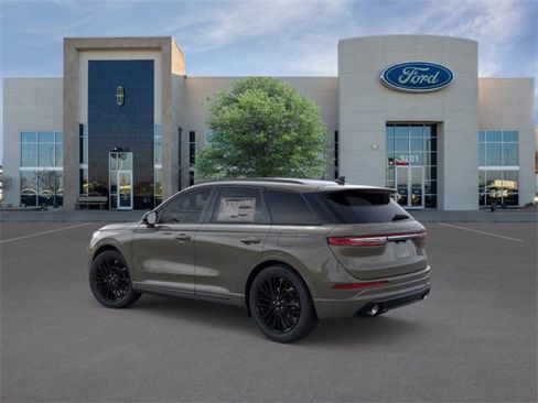 New 2026 Lincoln Corsair Reserve image 4