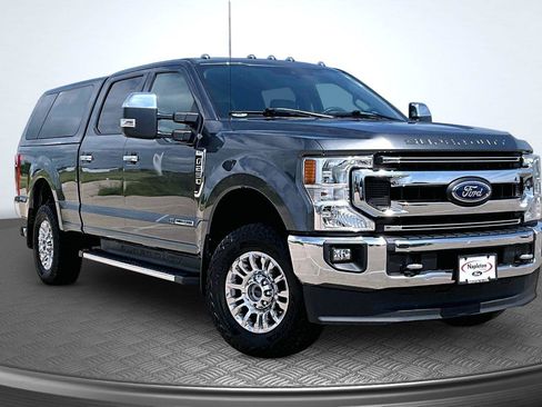 Certified 2020 Ford F250 XLT w/ XLT Premium Package AWD/4WD image 13