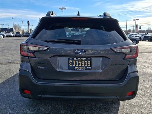 Used 2023 Subaru Outback Onyx Edition image 5