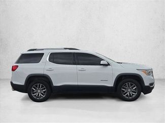 Used 2017 GMC Acadia SLT video 4