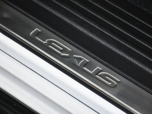 Used 2023 Lexus GX 460 Premium image 11