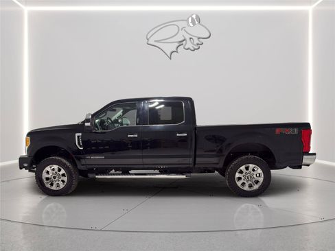 Certified 2017 Ford F250 Lariat w/ Lariat Ultimate Package AWD/4WD image 2