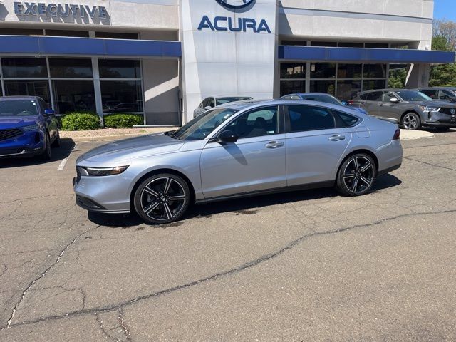 Used 2025 Honda Accord Sport image 38
