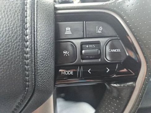 Used 2022 Toyota Tundra SR5 AWD/4WD image 31