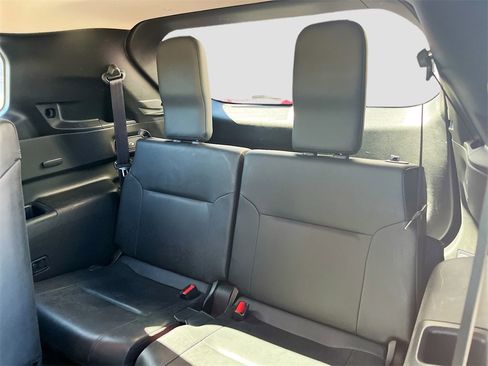 Used 2024 Mitsubishi Outlander SE image 28