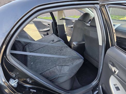 Used 2011 Toyota Corolla S image 26